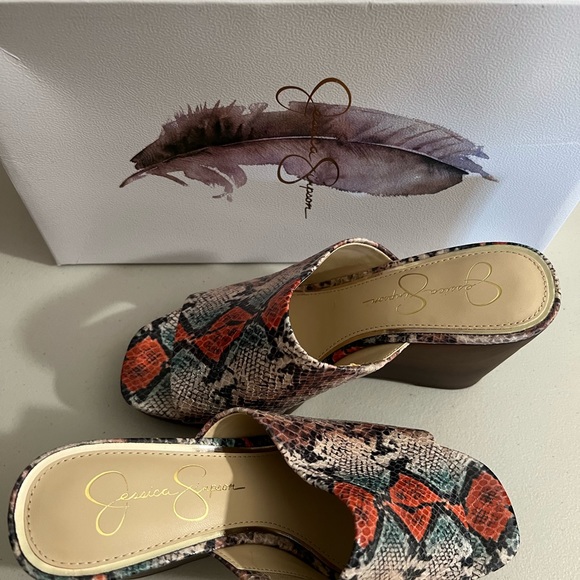 JESSICA SIMPSON Wedge Adult Size 7 Sheyna Snake Print Mules Slides WOMENS - Picture 6 of 6